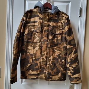 Levi's Men’s Size S Camouflage Washed Cotton Sherpa Lined Hooded Military Jacket